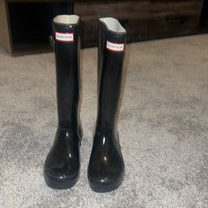 Hunter boots “original tall” black boots EUC 39 Women’s size 8.